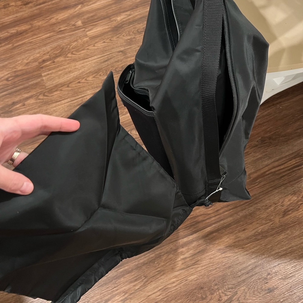 Lululemon Bag - Picture 8 of 11